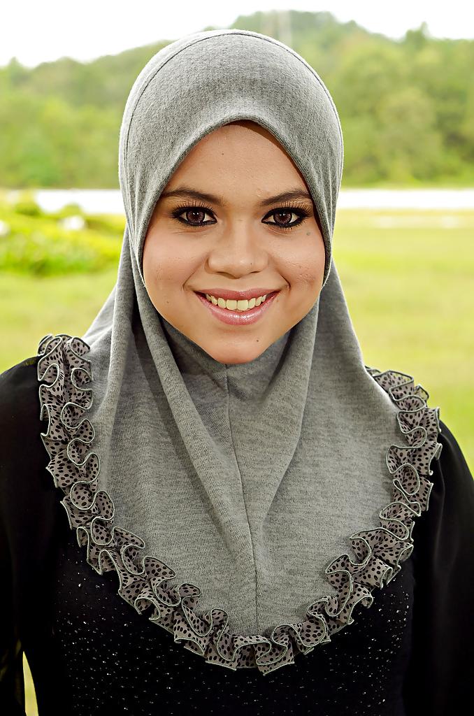 25P Beautiful Woman