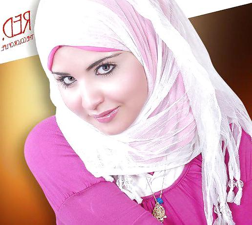25P Beautiful Woman