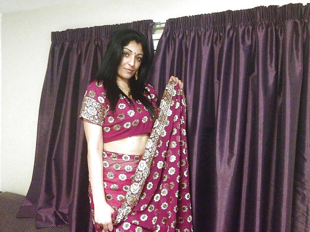 12P UK Indian Nympho Premier Inn