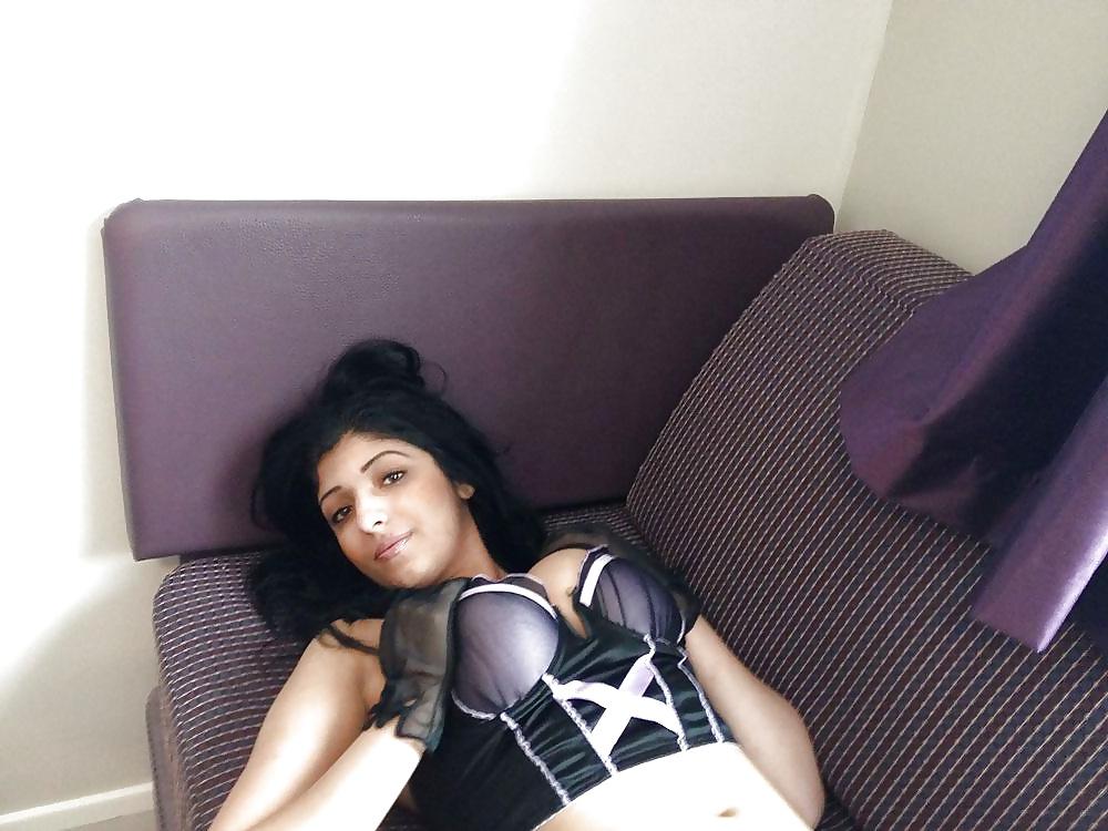 12P UK Indian Nympho Premier Inn