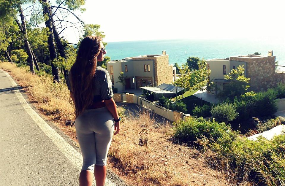 25P Macedonian girls in yoga pants