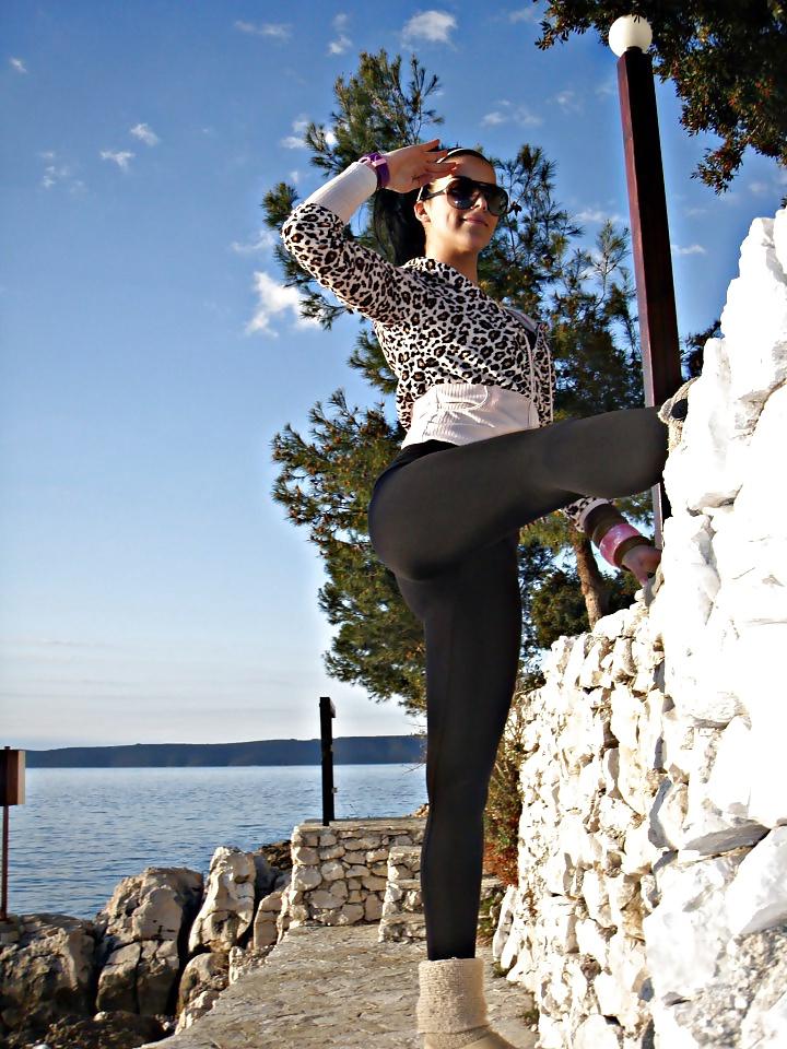 25P Macedonian girls in yoga pants