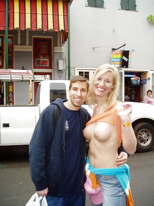 25P Flashing boobs sent to my email