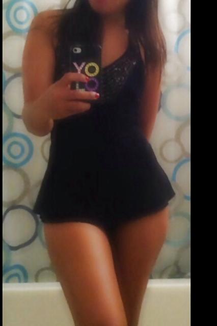12P Sexy Asian chick gets naked