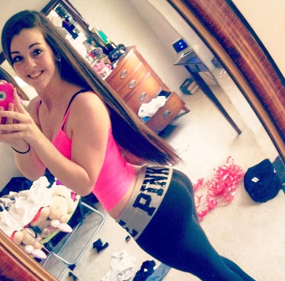 25P Yoga Pants, Ass and Legs