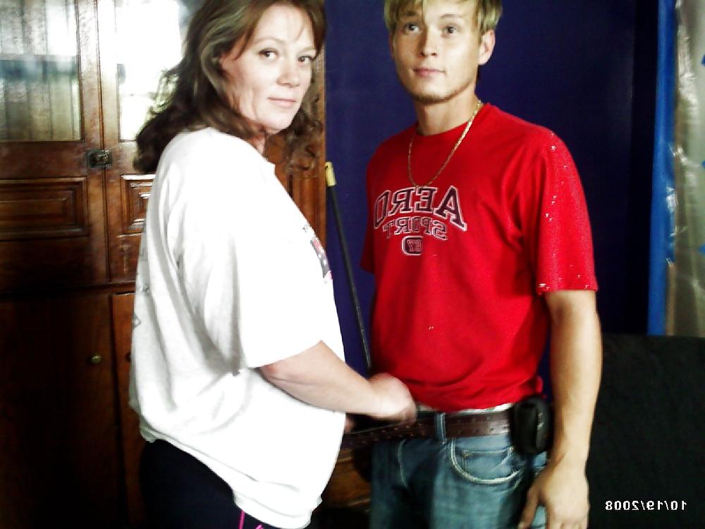 25P Hot mature woman!