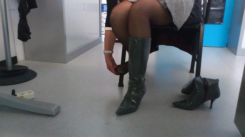 10P Office upskirts