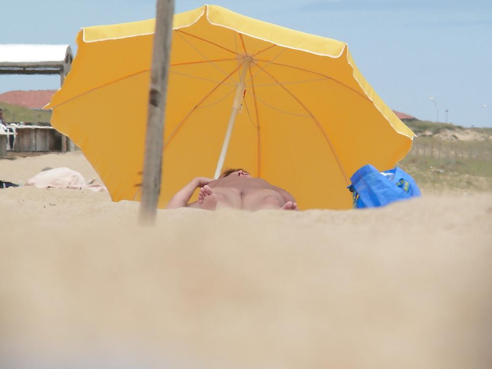 10P Nude beach