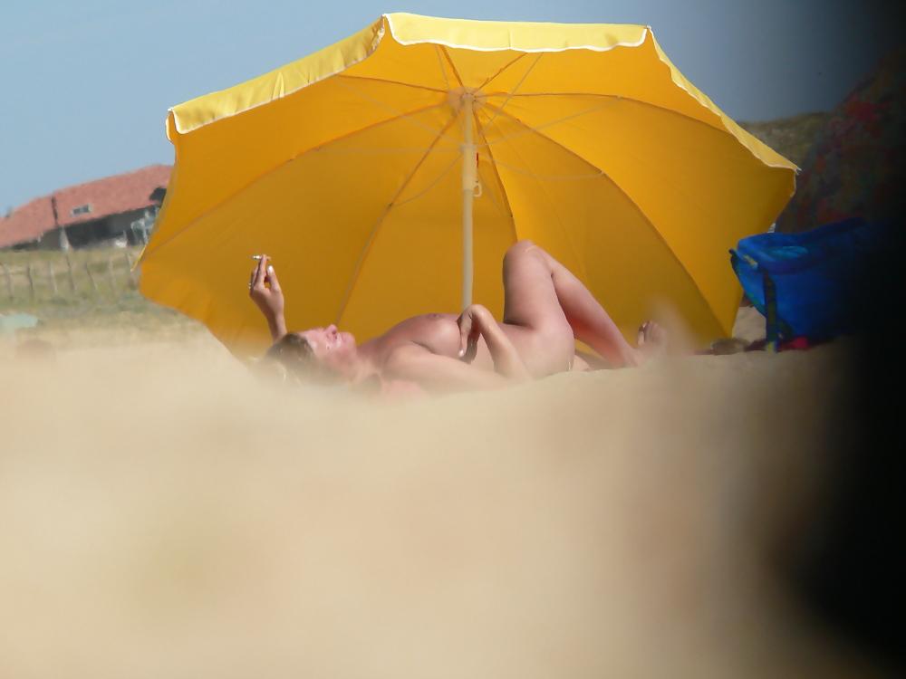 10P Nude beach
