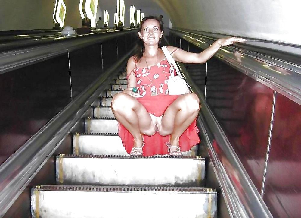 25P Beautiful Public Flashing 12 - Pussy Only- by TROC