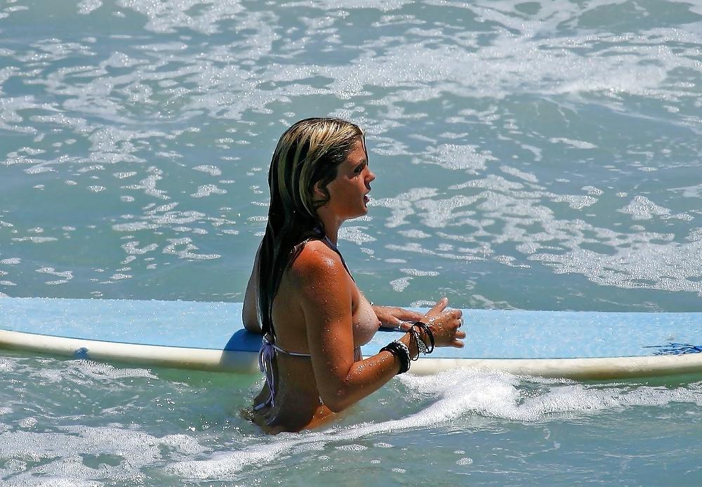 15P Amateur girls 8 - beach surf