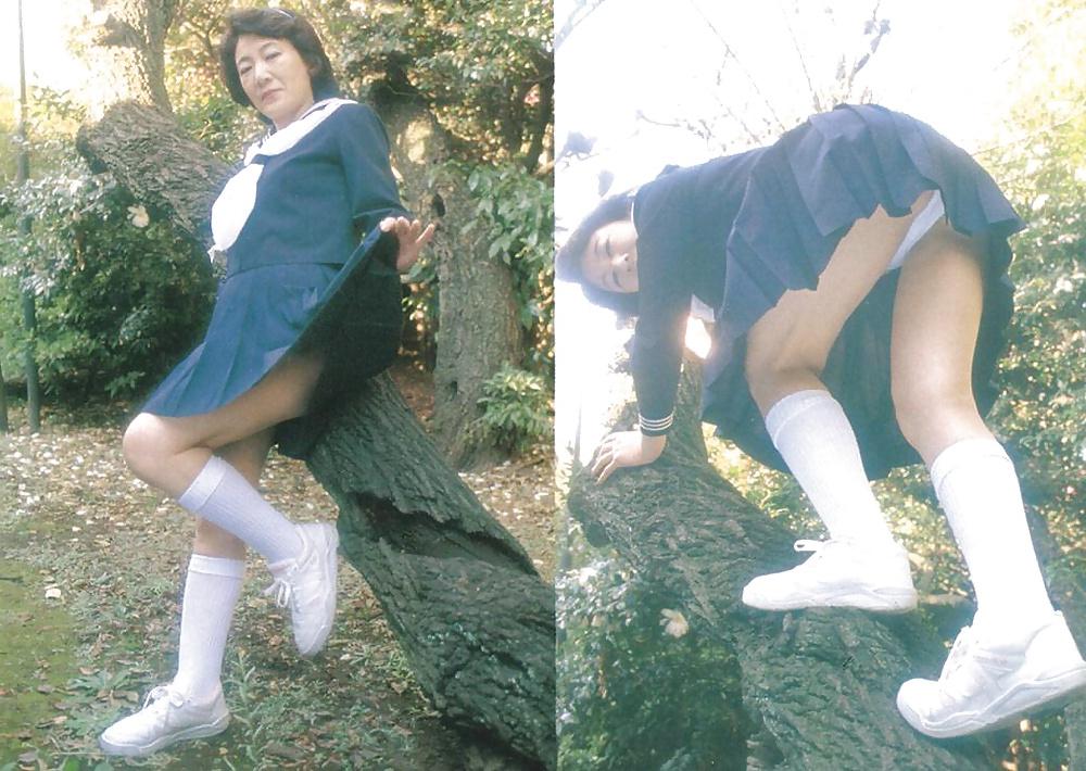 20P Japanese Mature Woman 121