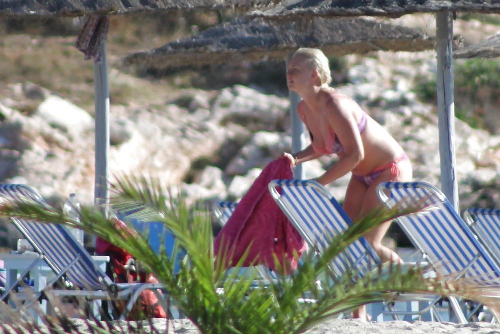 25P Topless and bikini beach in Paros4
