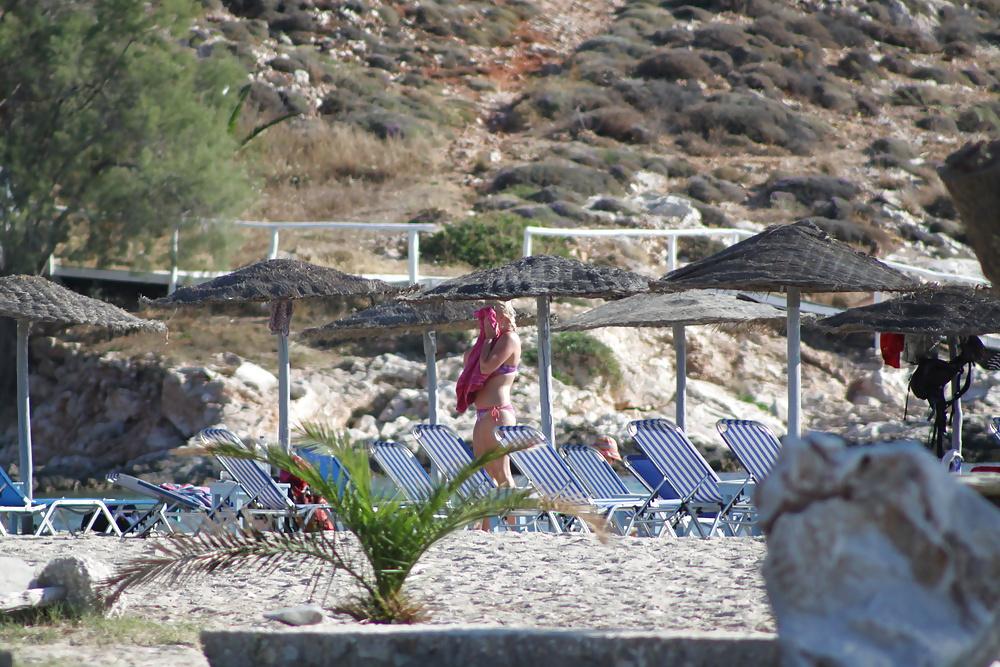 25P Topless and bikini beach in Paros4