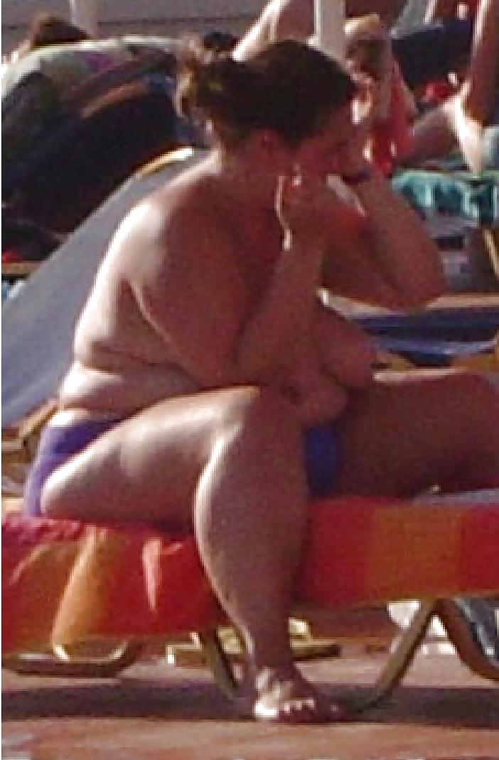 7P Beach voyeur