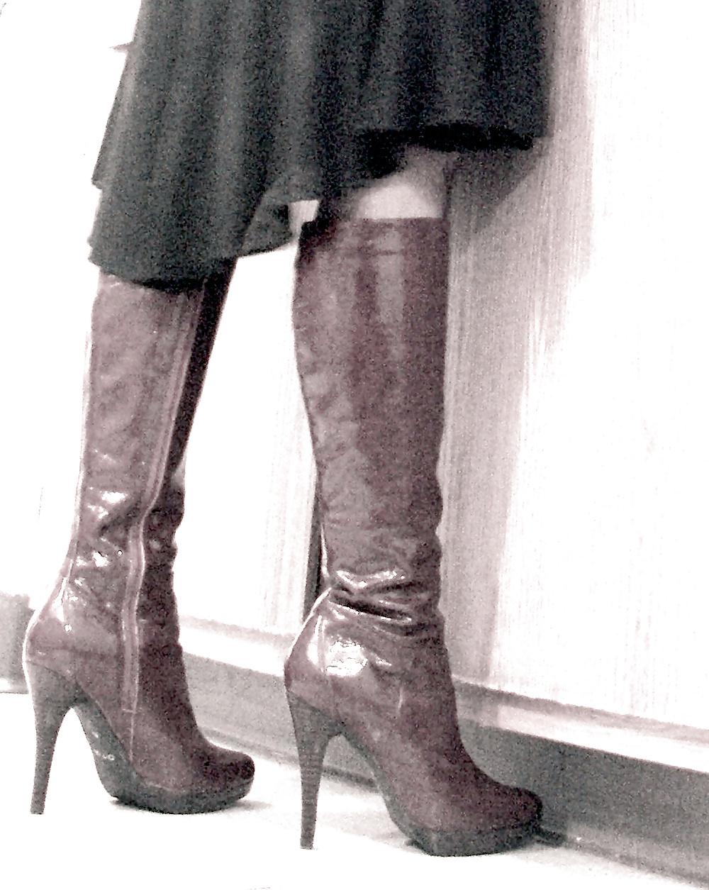 25P Heels and leather