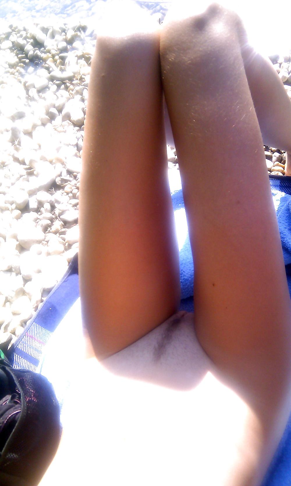 25P Spy shots on the nude beach