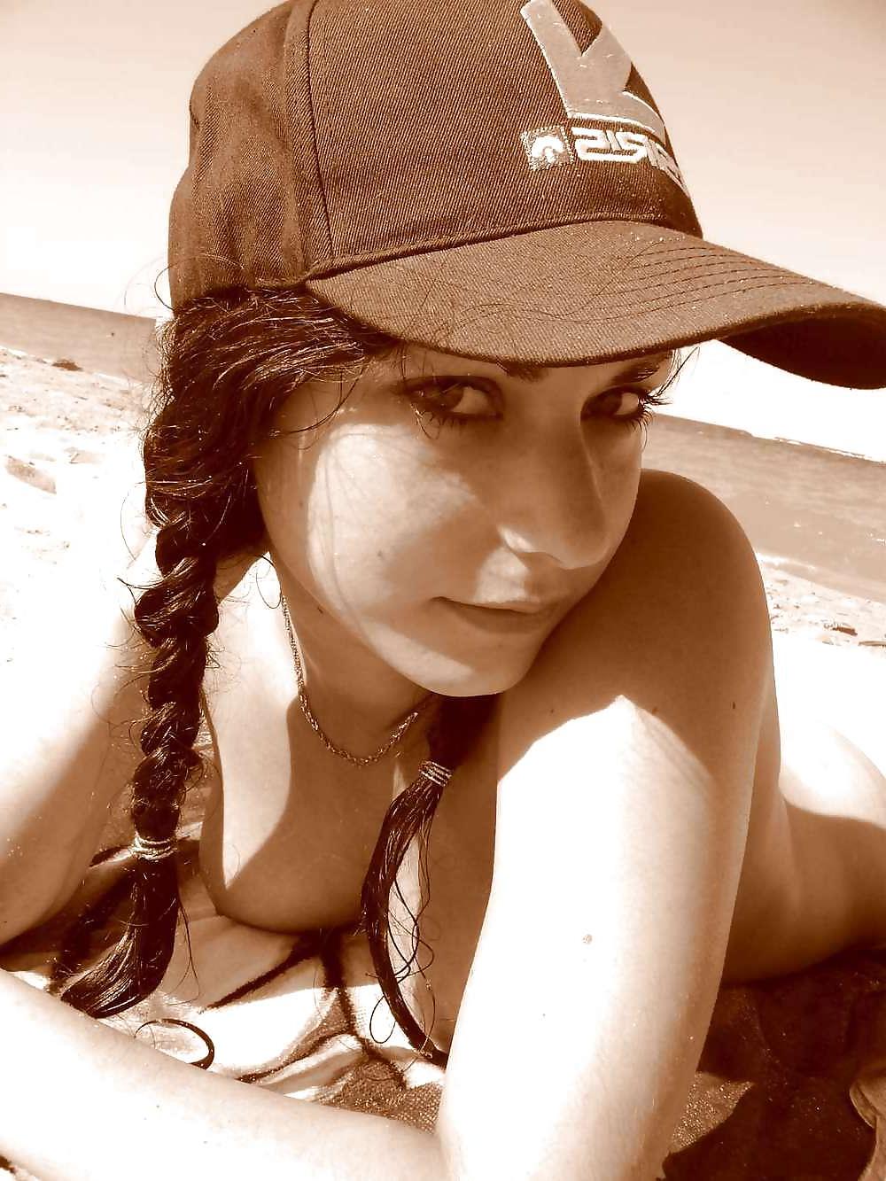 25P Beach Babe Elena