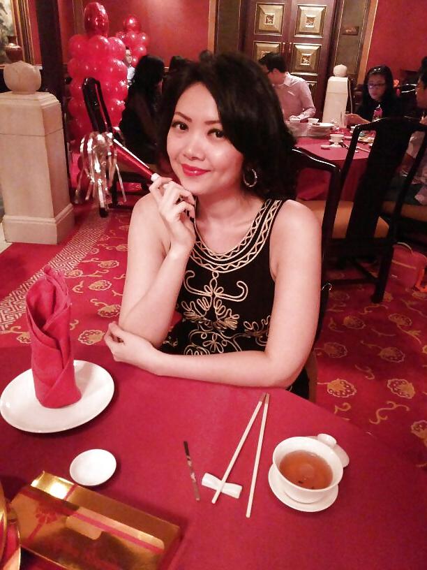 8P Chinese Indonesian MILF
