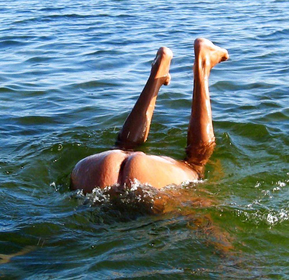 18P Naked on the public beach