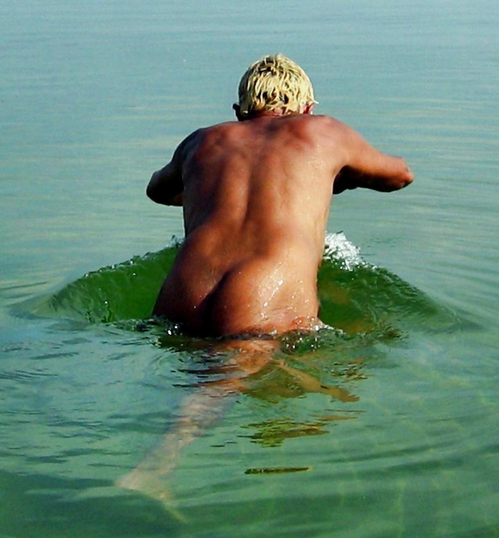 18P Naked on the public beach