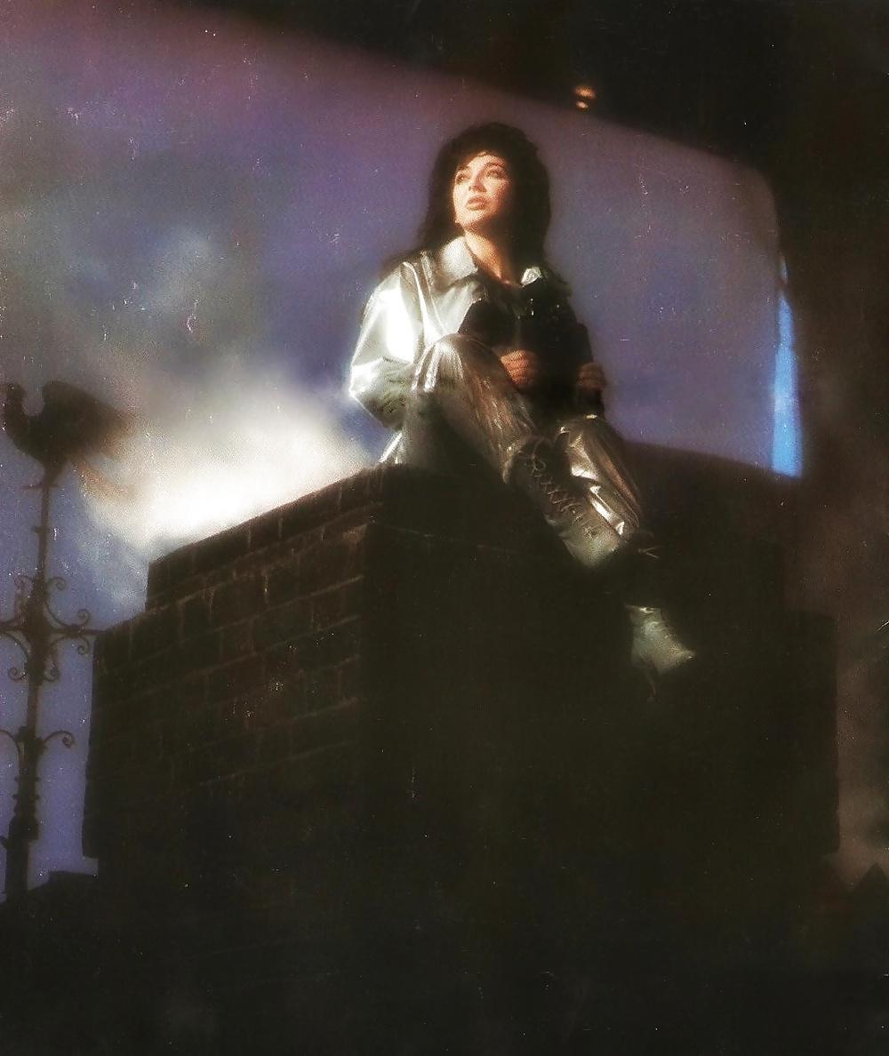 25P Kate Bush - Goddess 5