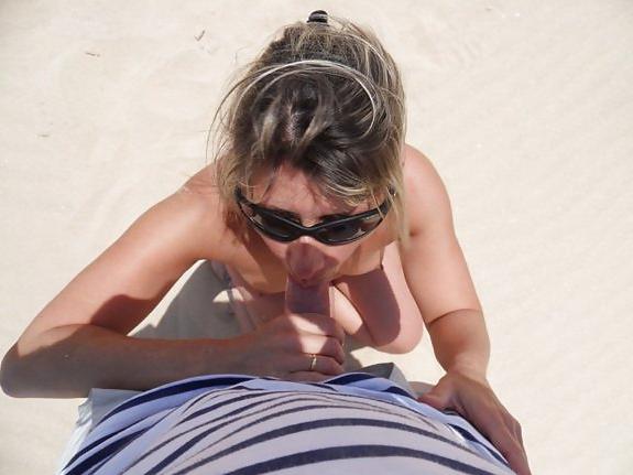 25P Milf On Beach