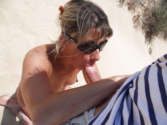 25P Milf On Beach
