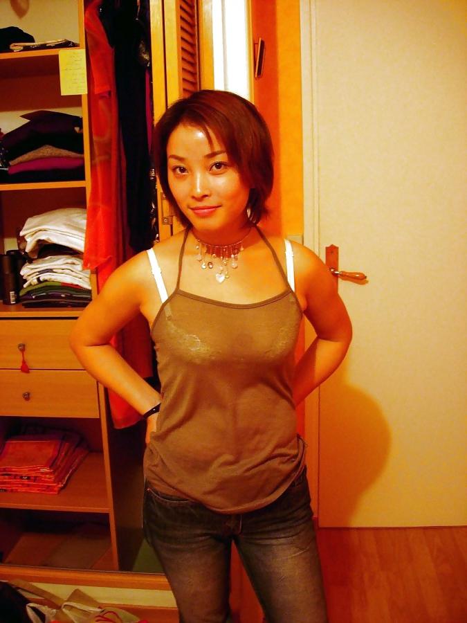 25P Married Woman Selfie 007