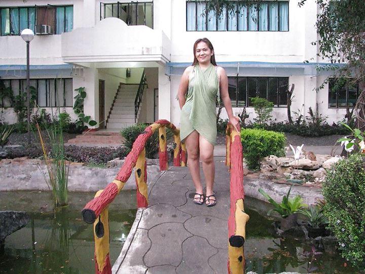 11P Pinay MILF Hot MAMA!! Christien