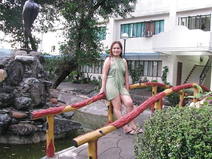 11P Pinay MILF Hot MAMA!! Christien