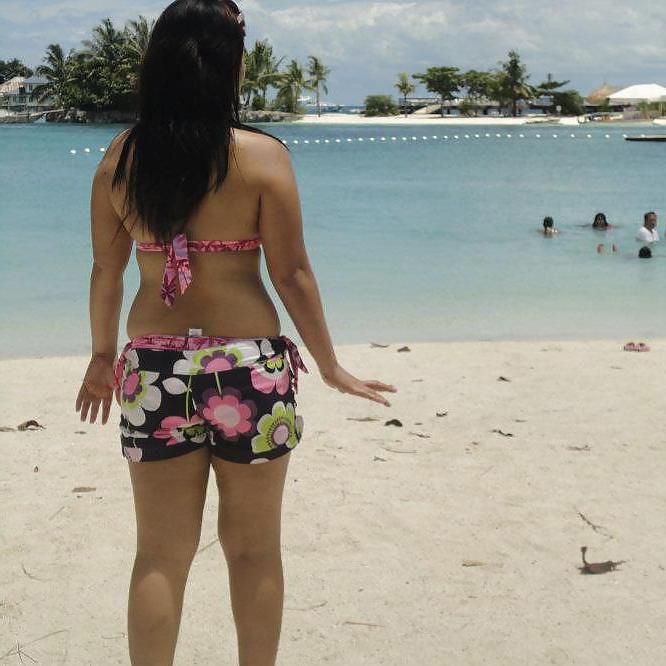 11P Pinay MILF Hot MAMA!! Christien