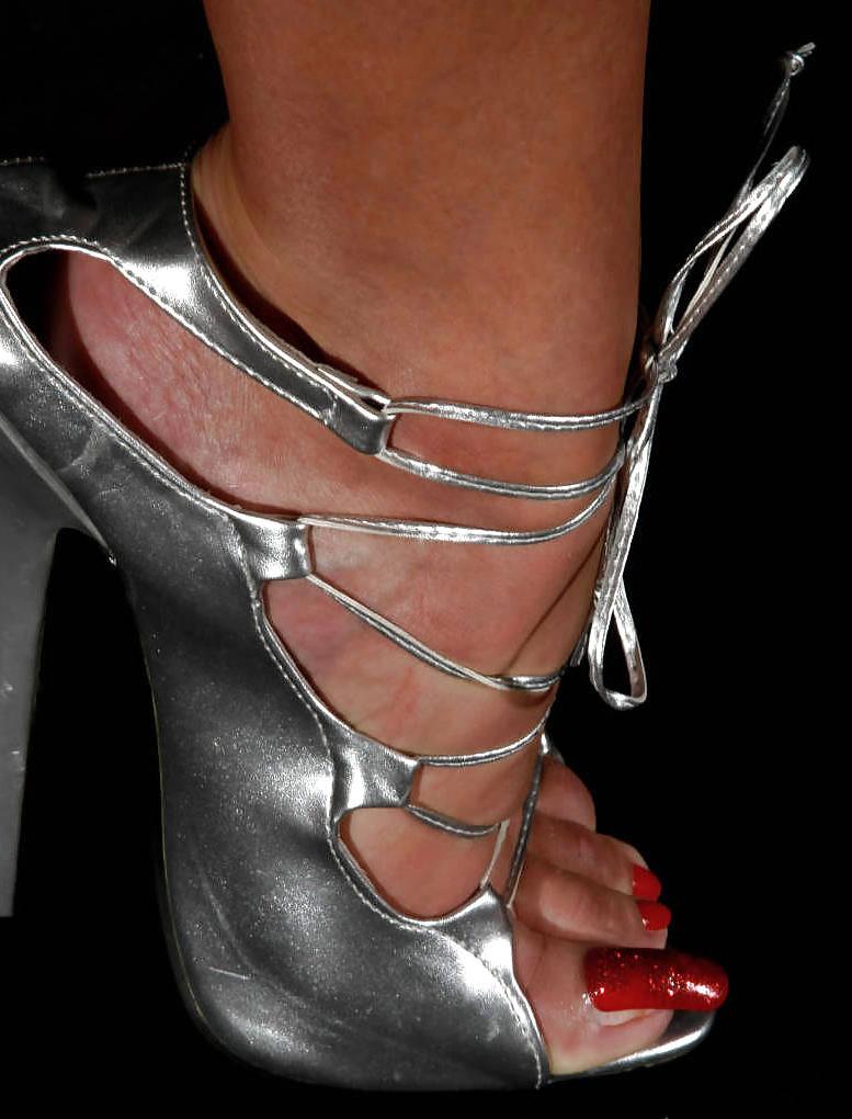 25P Feet no nylon 4 (by tm)