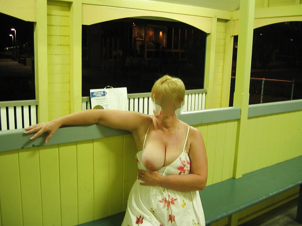 25P Flashing & outdoors