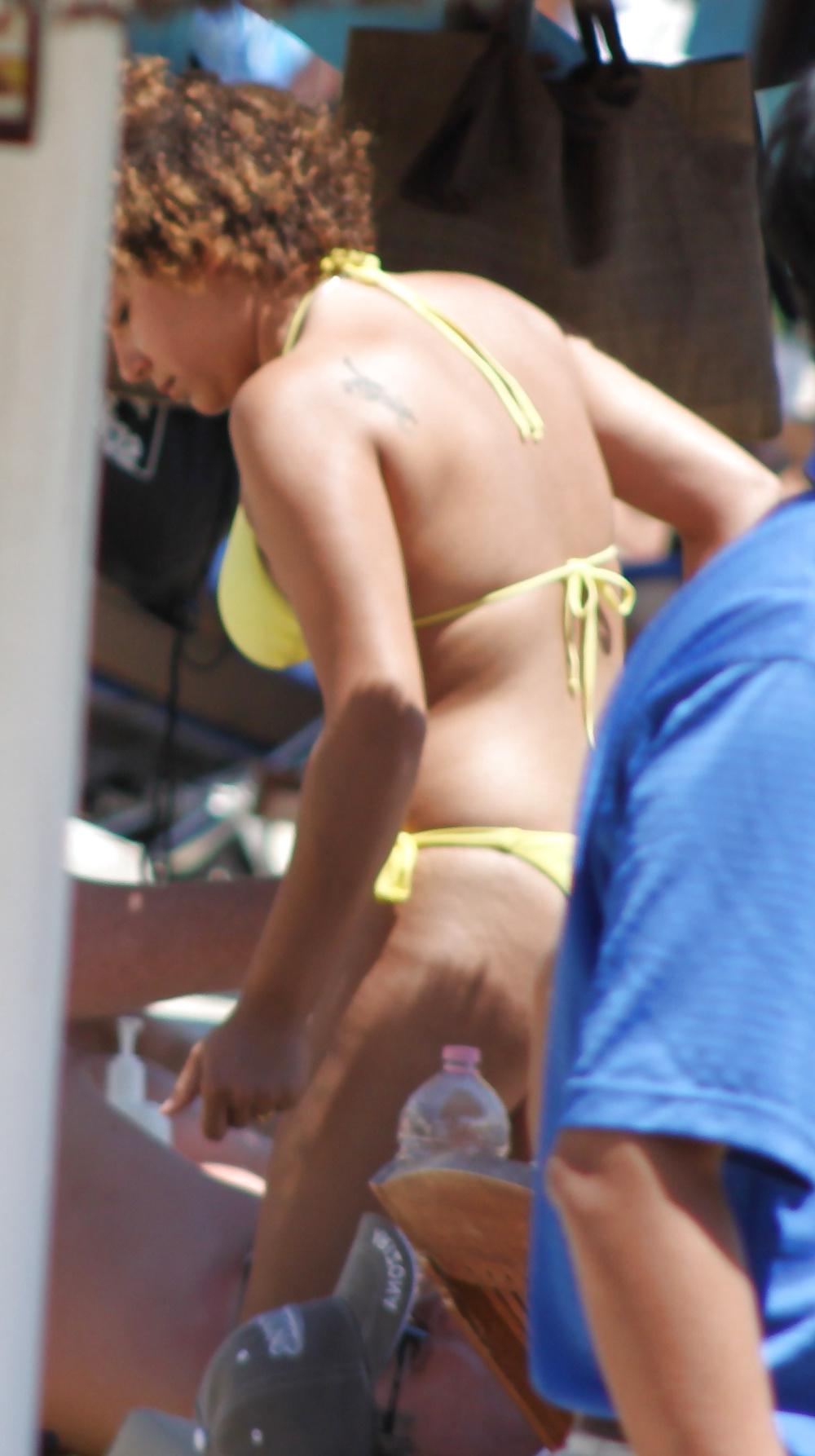 15P Topless beach in Mykonos1