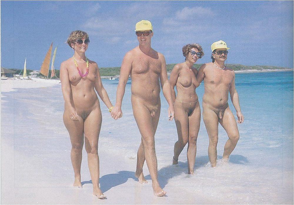 20P Beach couples
