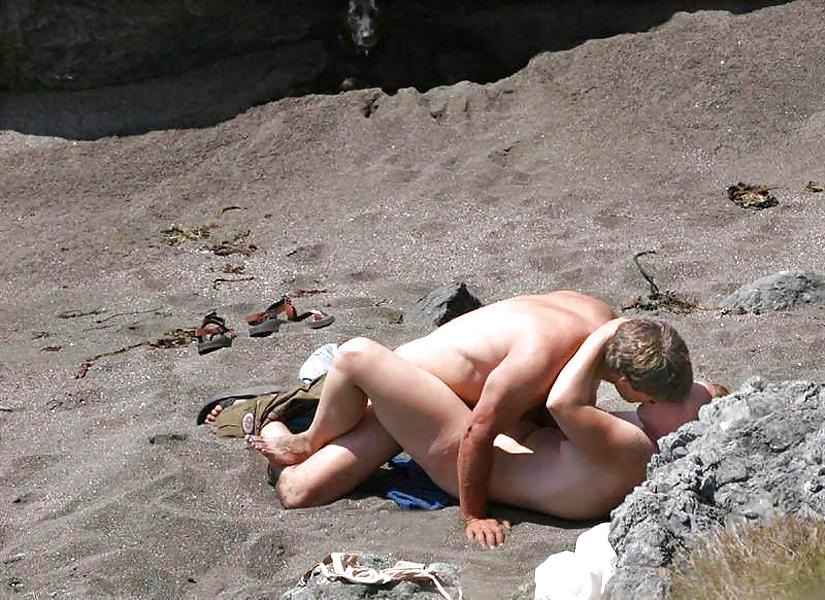 25P Boiling Beach