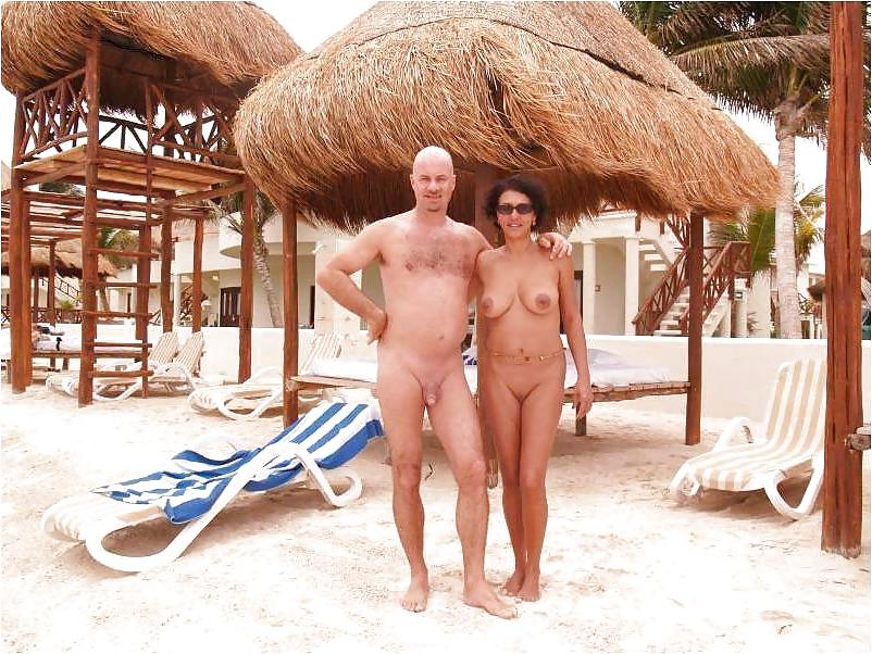 25P Beach couples 2