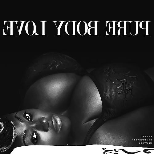 15P Big beautiful black woman - pretty face 