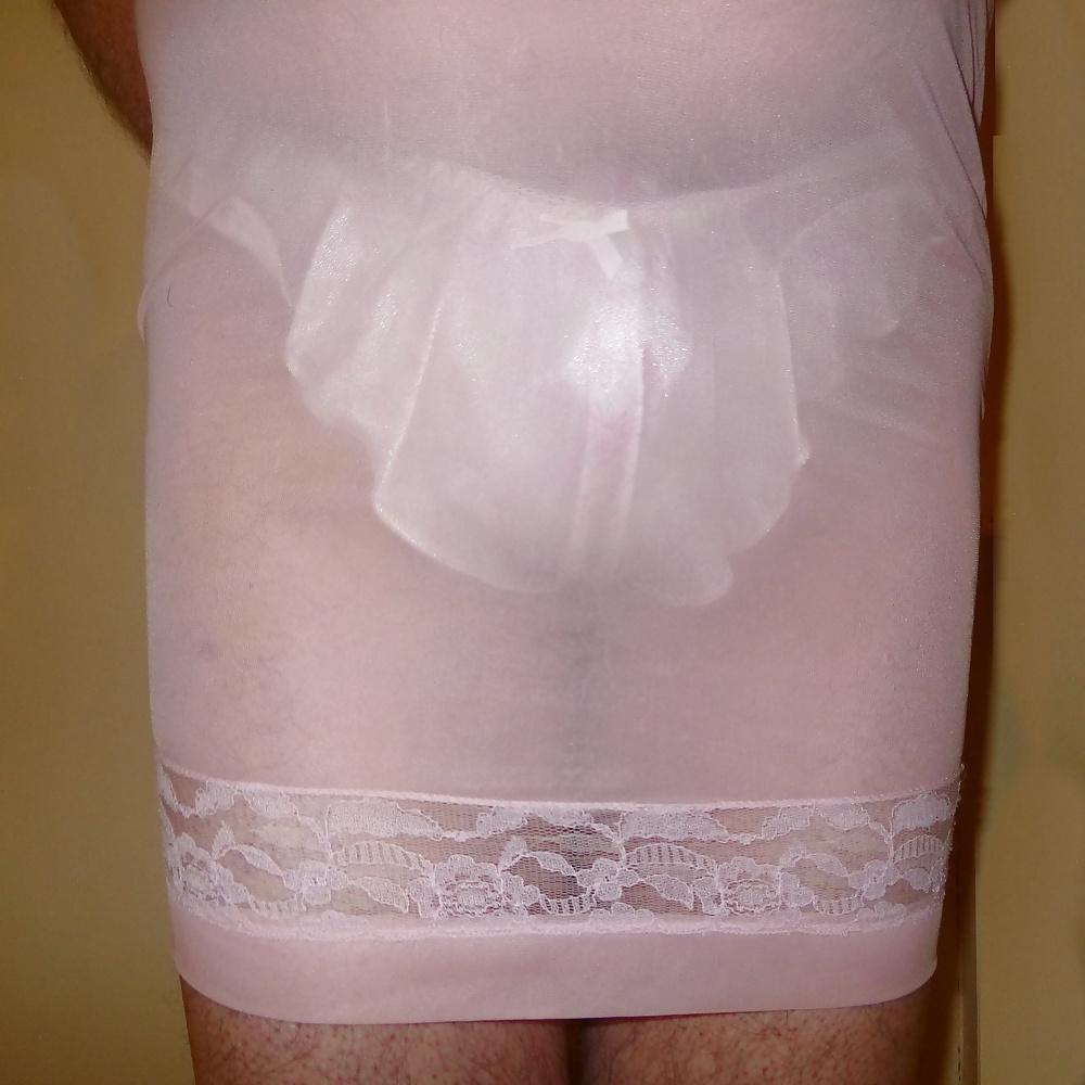 4P Nylon full slips 
