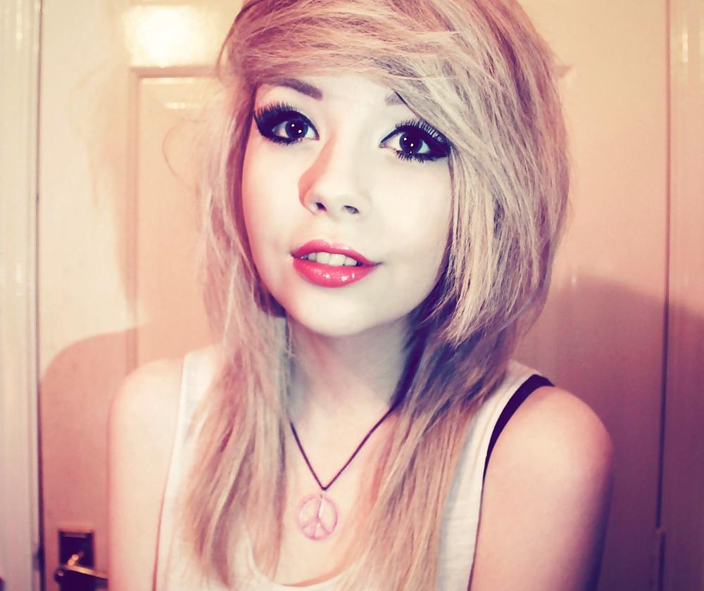 25P Teen Facebook Sluts for Cum Worship