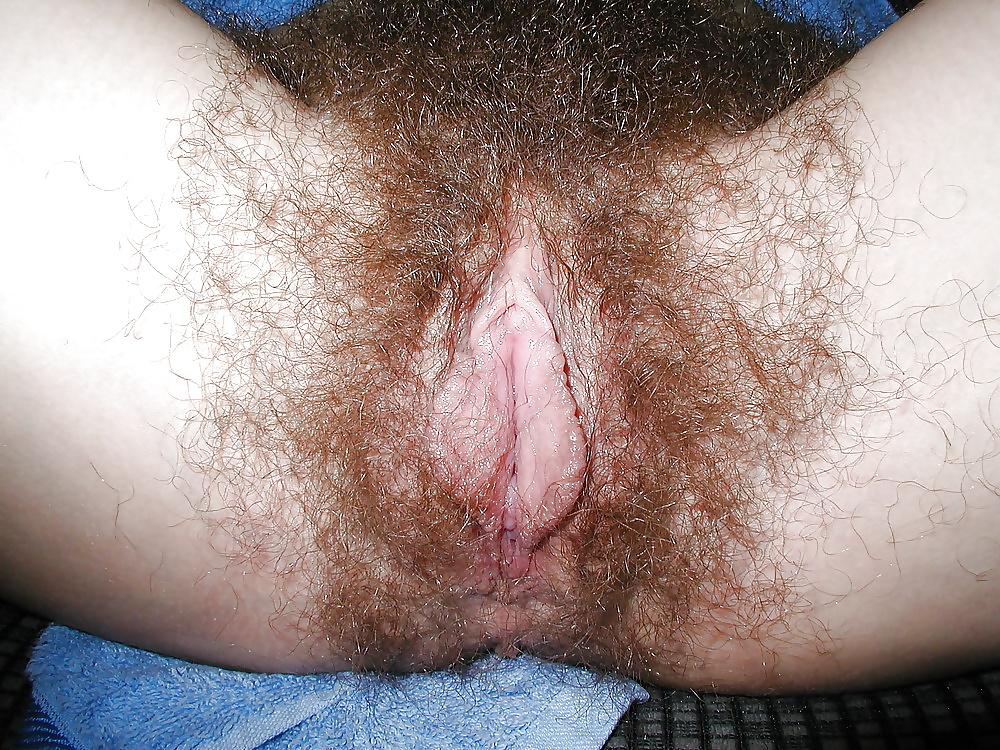 25P Extremly Hairy Pussy