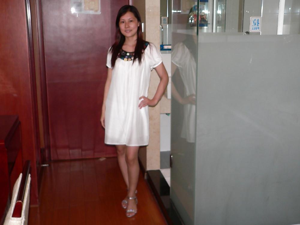 25P Married Woman Selfie 001