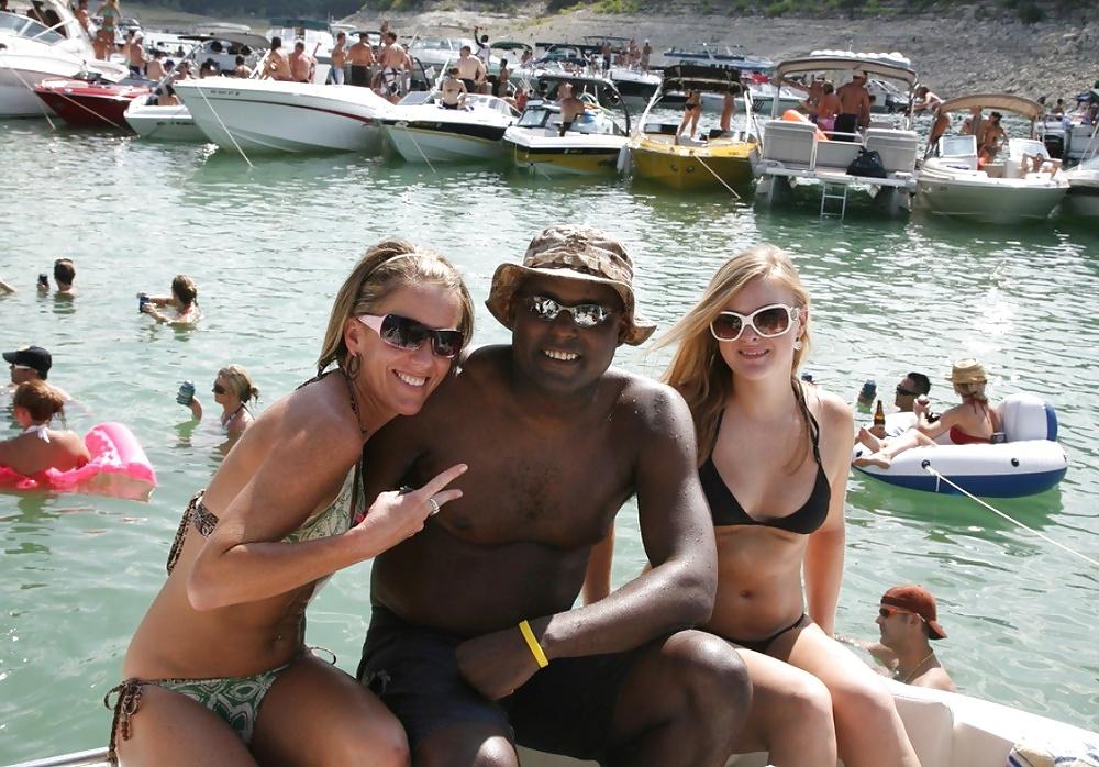 25P Slutty Wives on Vacation