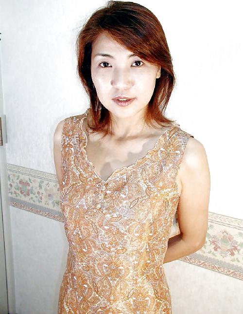 23P Japanese Mature Woman 145