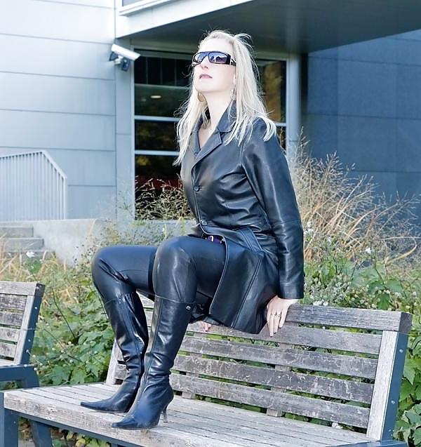 23P Ladies in leather 25