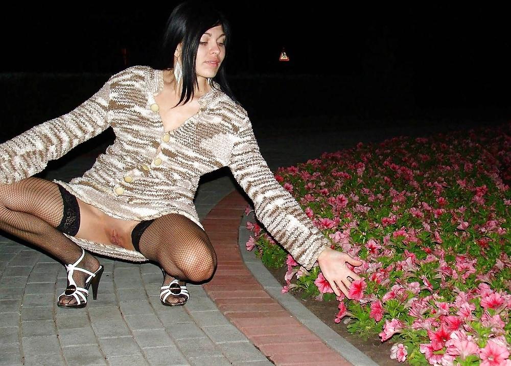 25P Upskirt, Flashing, candid images from girls and matures