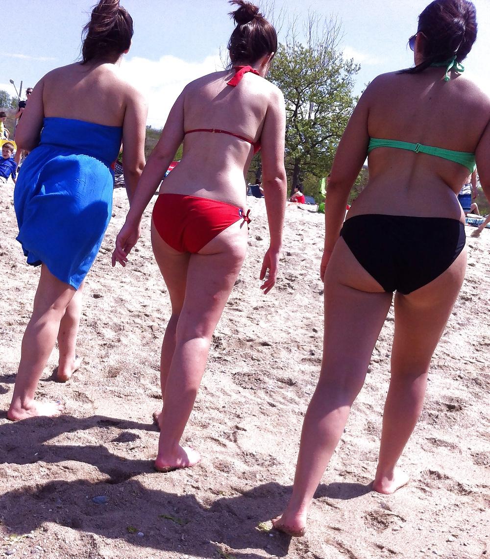 10P Beach ass