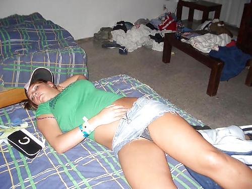 25P Upskirt, Flashing, candid images from girls and matures