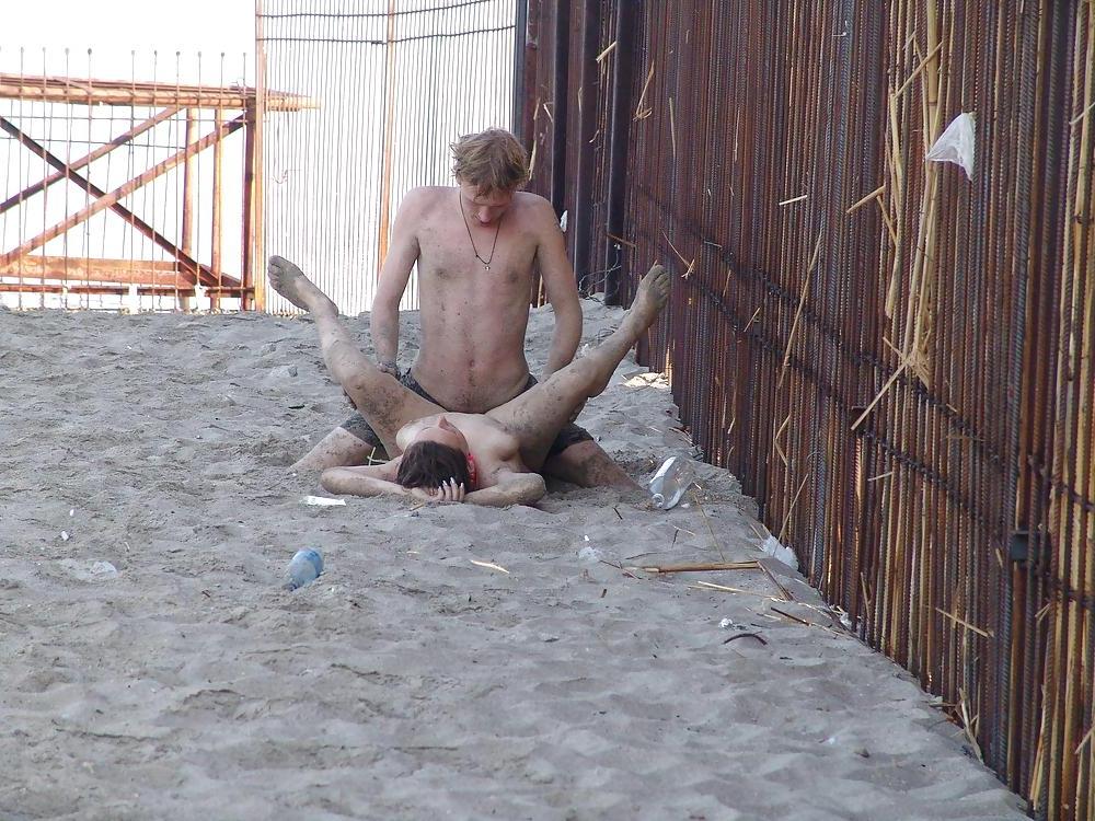 6P Beach sex 2